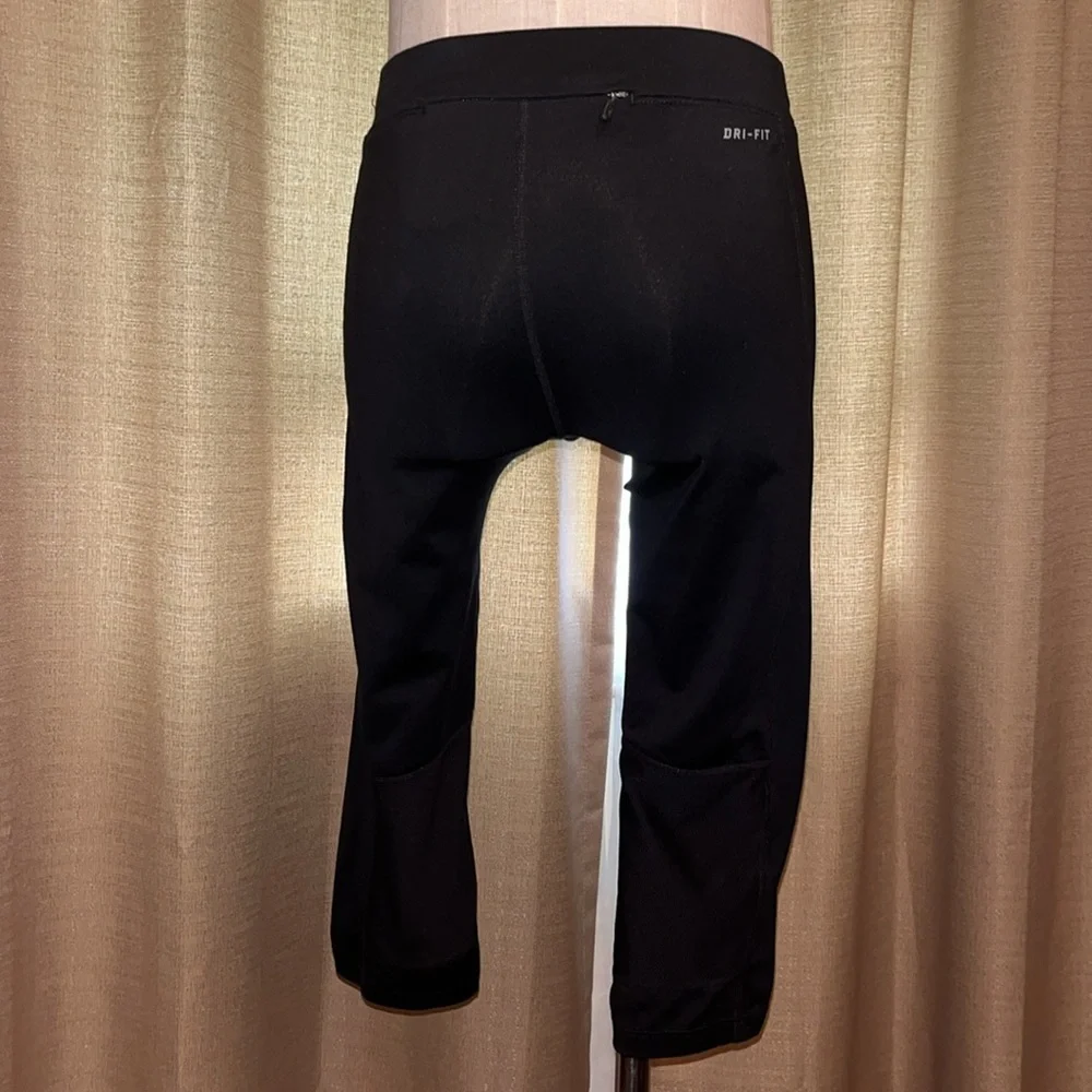 Nike Black Dri Fit Running Capri Stretch Waist Womens Small